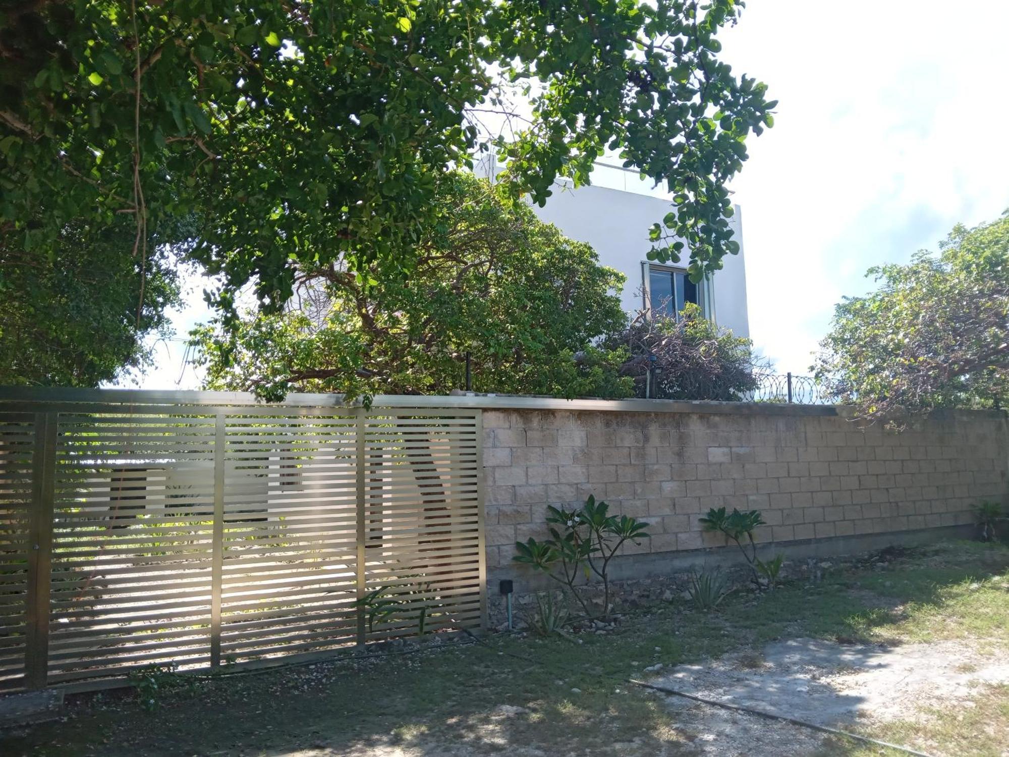 Casa Escondida